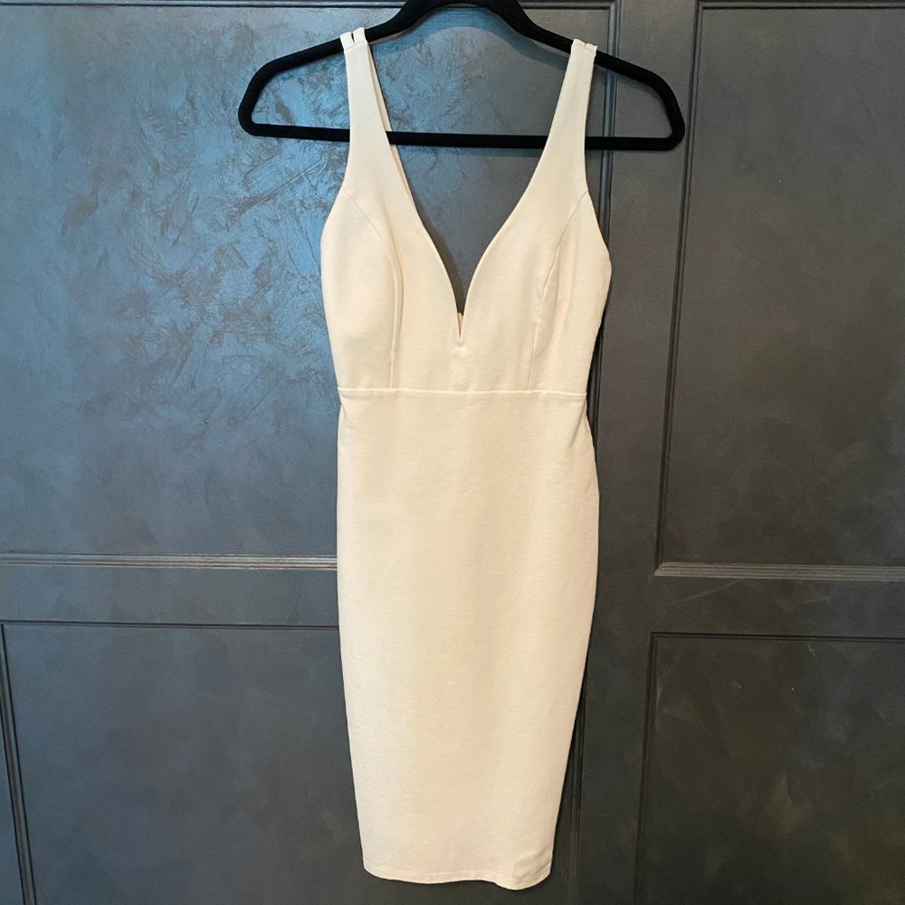 Lulu’s White Midi BodyCon Stretch Dress